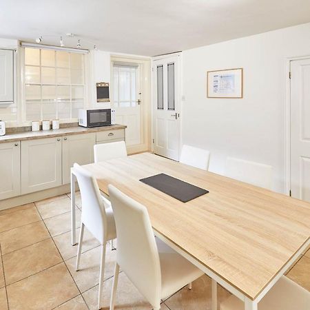 Host & Stay - Princess Place Townhouse Уитби Екстериор снимка